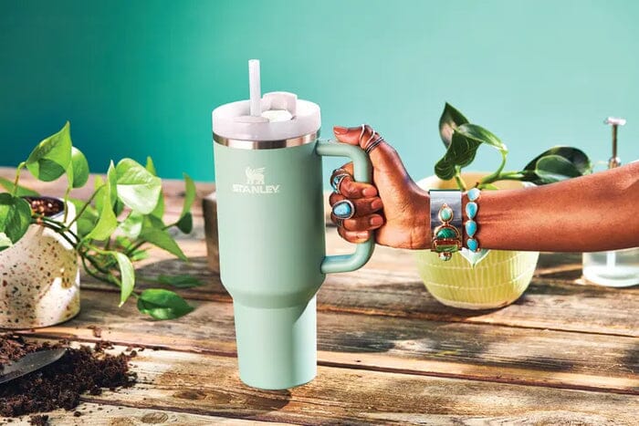 [OFERTA DE VERÃO - ÚLTIMAS UNIDADES ] Stanley Copo Quencher 2.0 | 1,18 Litros + Brindes Exclusivos Minha loja 